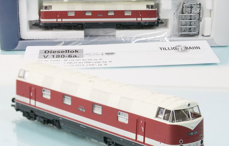 Tillig 02688 TT Diesellokomotive V180 238 6-achsig der DR Epoche III